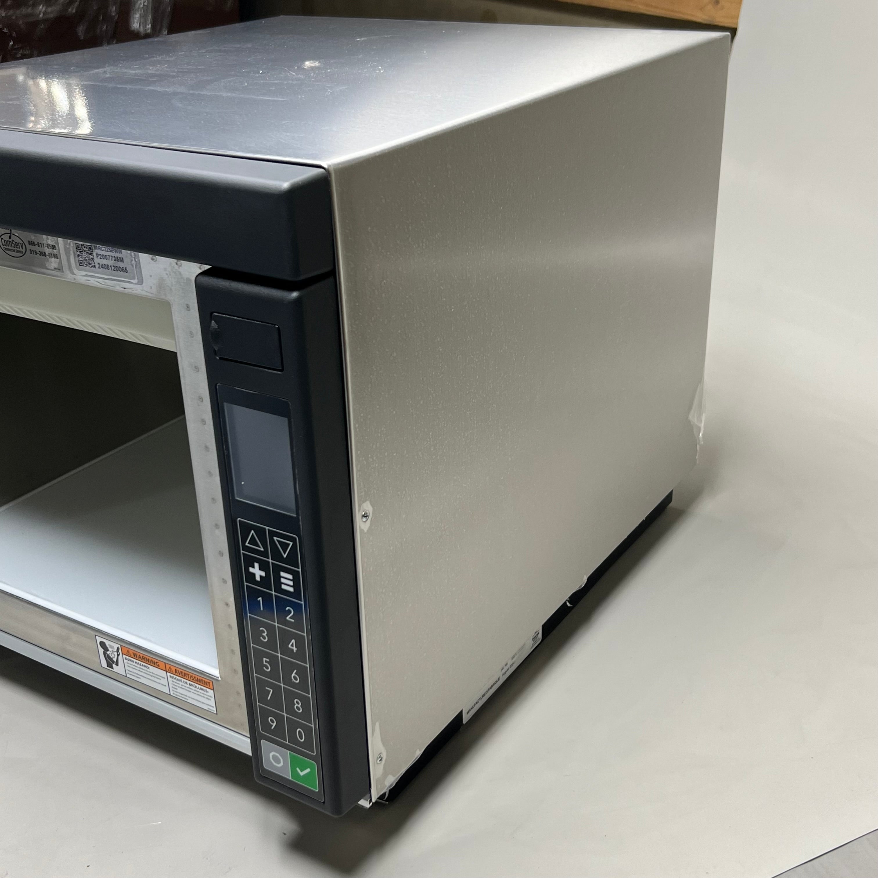 MENUMASTER Commercial Microwave Oven