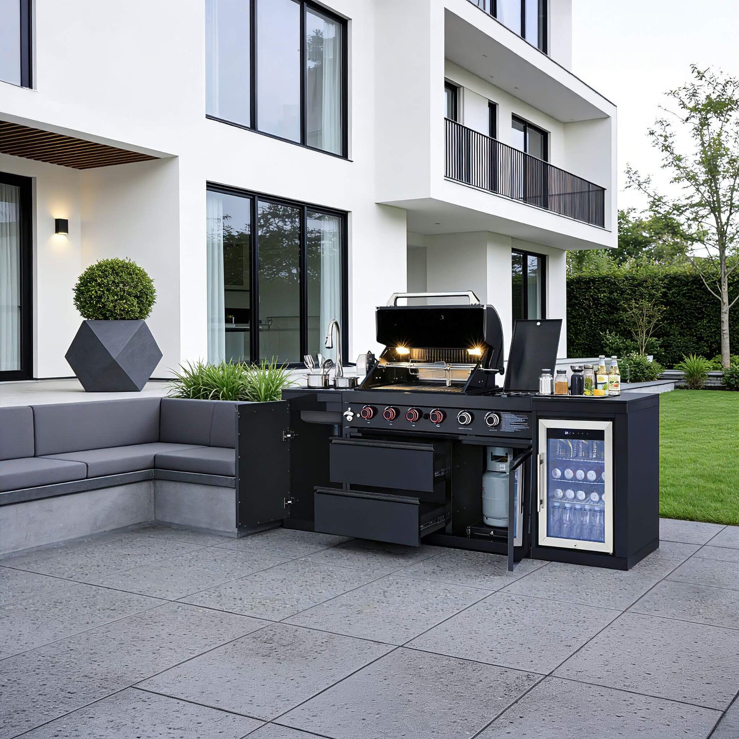 Castelle Flame Monarch 4-Burner 72000 BTU BBQ Island With Fridge And Sink (SAK68127)